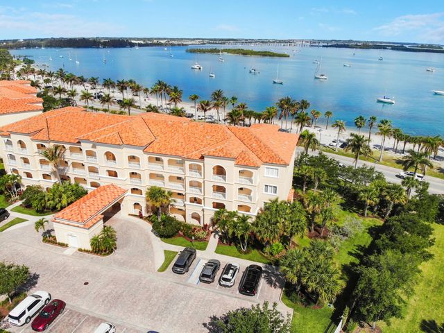 N/A, Fort Pierce