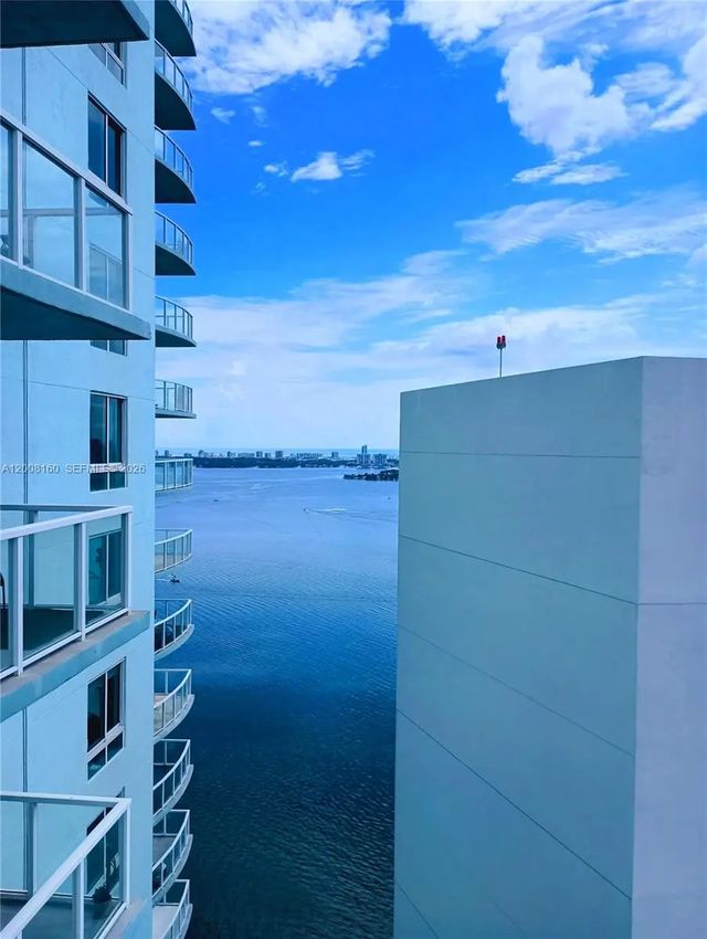 4 of 29 - 1900 N Bayshore Drive #4007, Miami, FL
