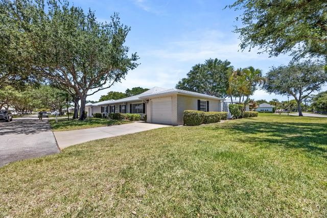 2 of 22 - 10168 43rd Trail S #318, Boynton Beach, FL