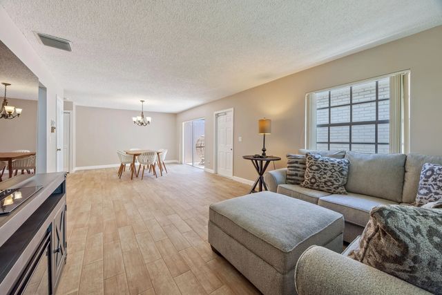 5 of 22 - 10168 43rd Trail S #318, Boynton Beach, FL