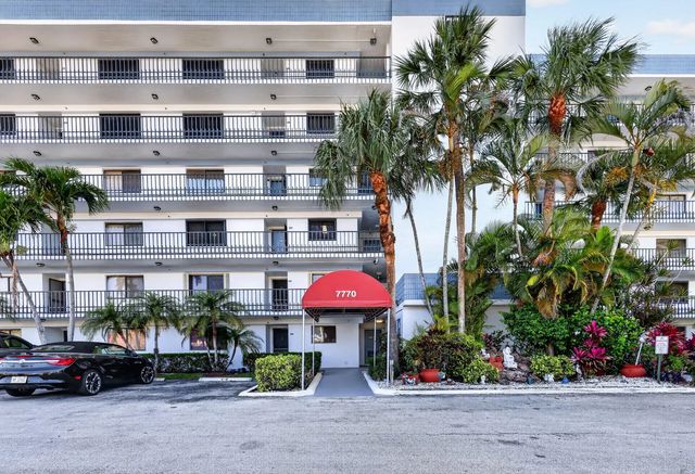 2 of 32 - 7770 Tahiti Lane #102, Lake Worth, FL