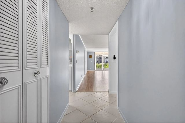 3 of 32 - 7770 Tahiti Lane #102, Lake Worth, FL