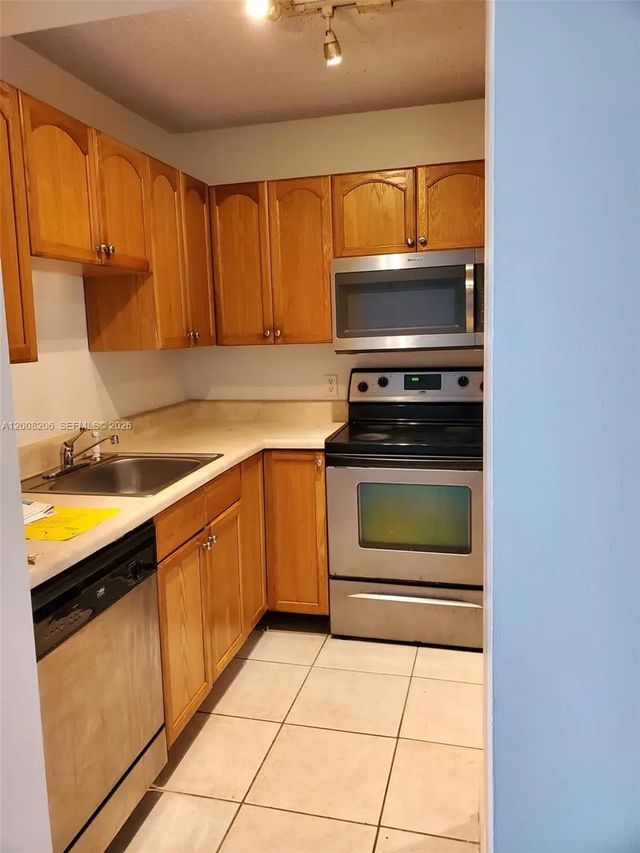 5 of 23 - 1154 Coral Club Drive #1154, Coral Springs, FL