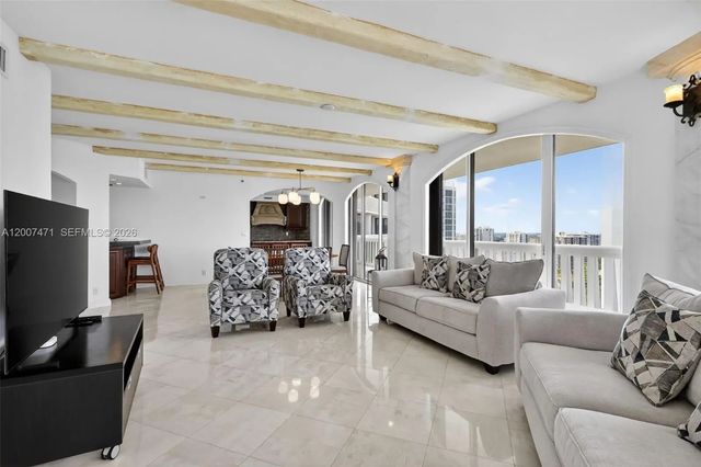3000 Island Boulevard #2305, Aventura