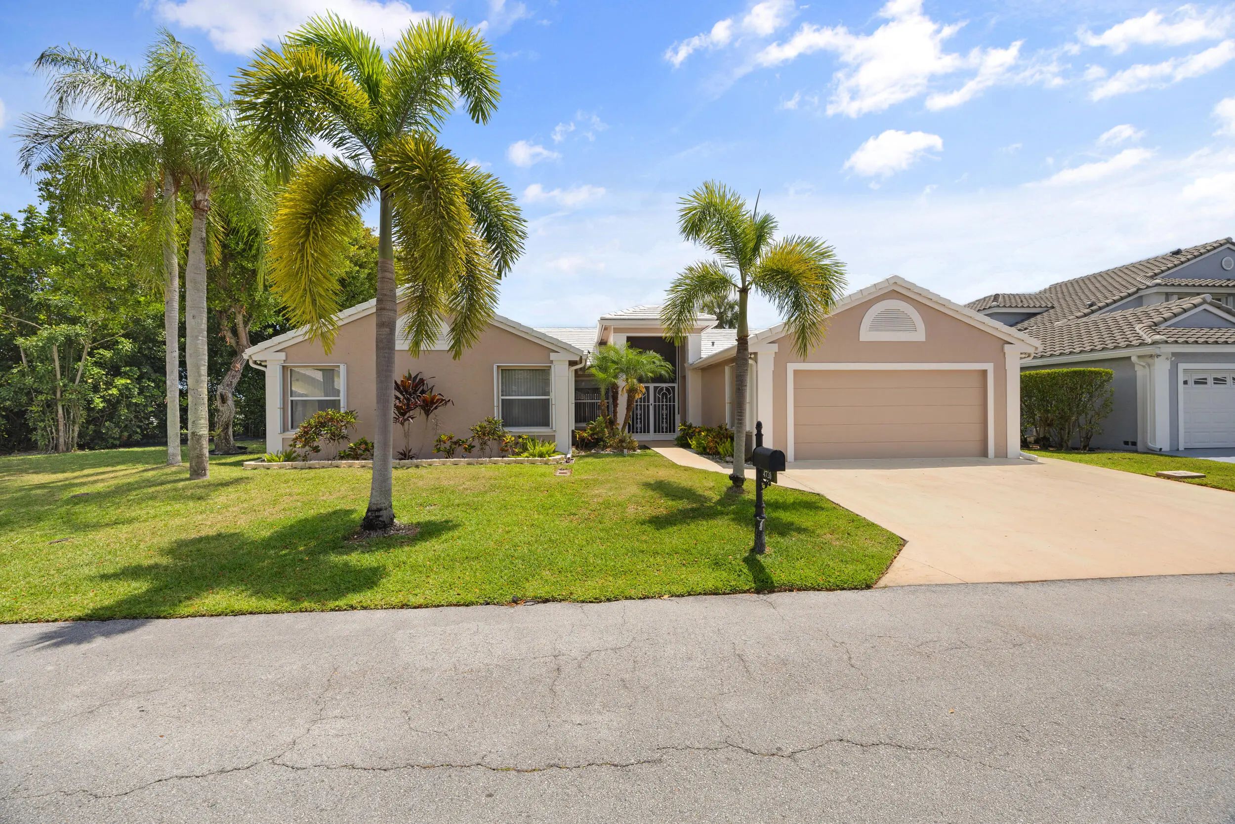 4720 Nw 7th Street, Deerfield Beach