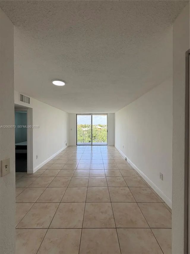 3 of 25 - 1805 Sans Souci Boulevard #526, North Miami, FL