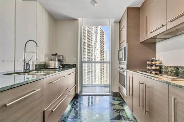 485 Brickell Avenue #2508, Miami