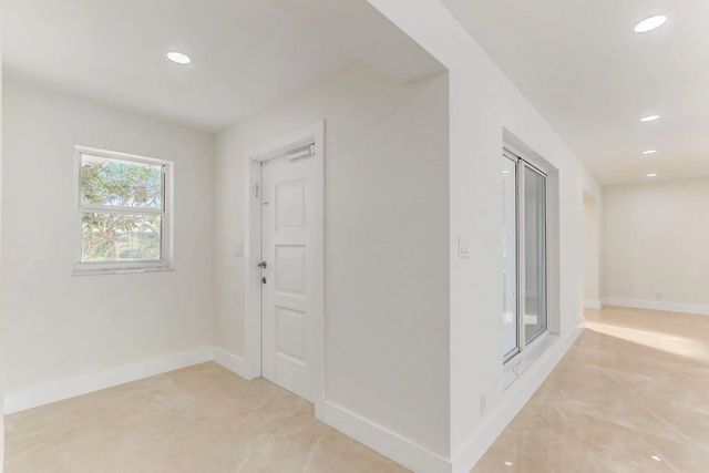 5 of 72 - 5591 Ne 29th Avenue, Fort Lauderdale, FL