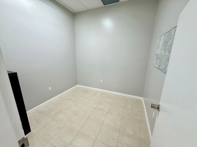 3 of 4 - 1490 N State Road 7  #b, Margate, FL