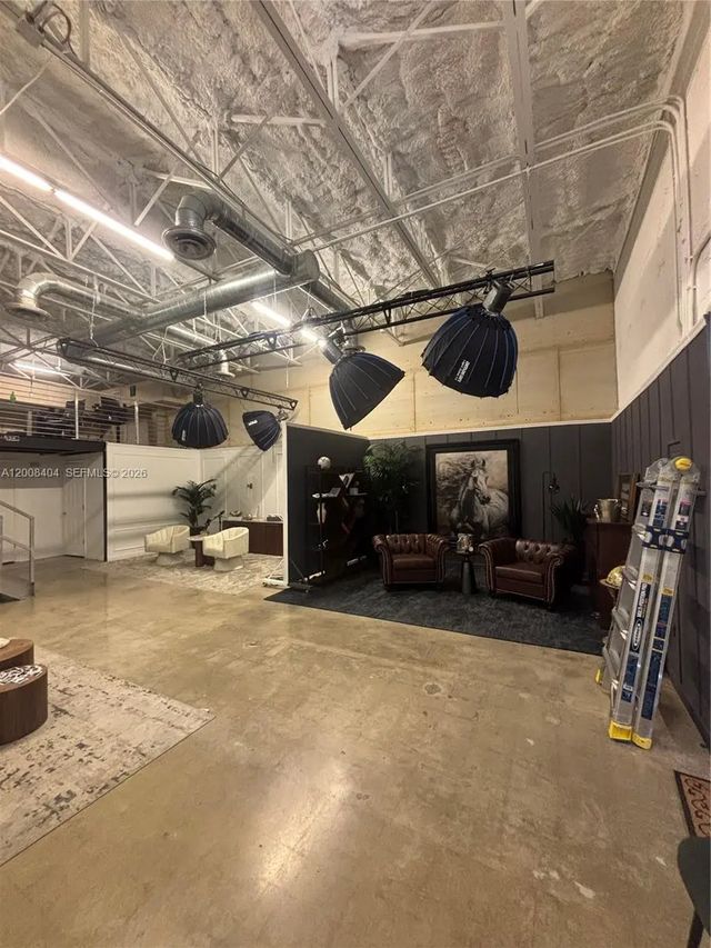 1050 E 17th Street, Hialeah