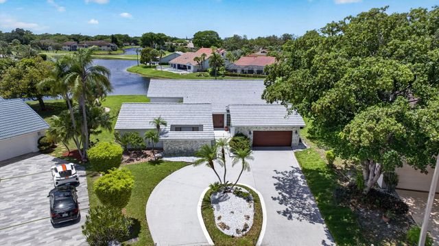 2 of 94 - 8725 Banyan Court, Tamarac, FL