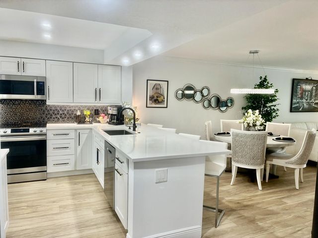 5778 Crystal Shores Drive #303, Boynton Beach