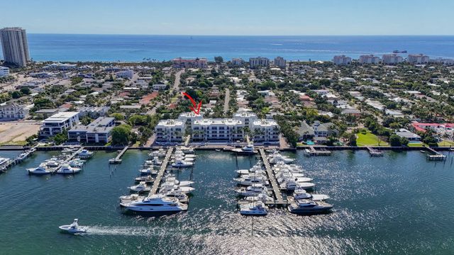 2 of 76 - 182 Lake Drive #5-301, Palm Beach Shores, FL