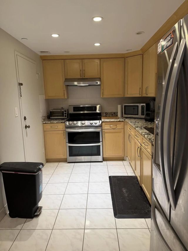 5 of 46 - 405 N Ocean Boulevard #809, Pompano Beach, FL