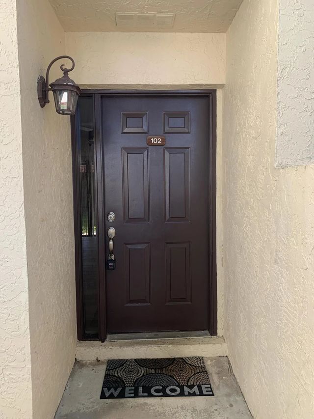 2 of 18 - 12 Via De Casas Sur #102, Boynton Beach, FL