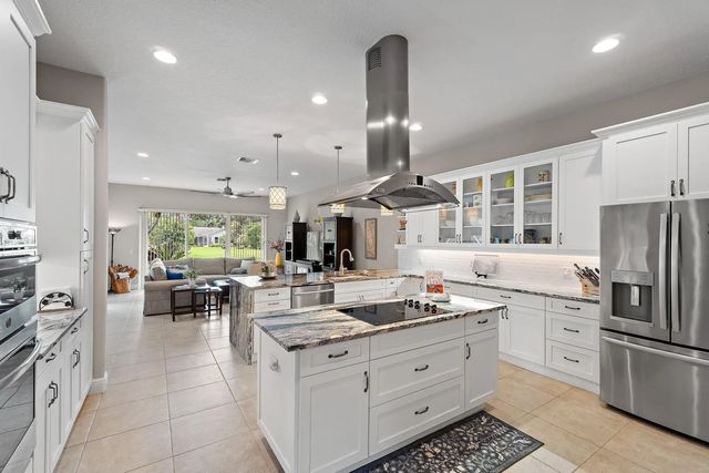 5 of 63 - 18647 Se Lakeside Way, Tequesta, FL