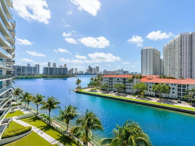 4 of 51 - 3250 Ne 188th Street #505, Aventura, FL
