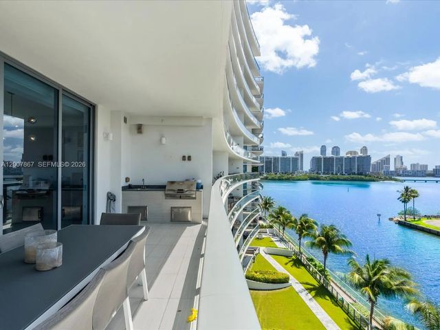 5 of 51 - 3250 Ne 188th Street #505, Aventura, FL