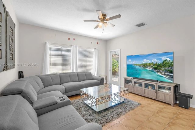 5 of 30 - 4266 Sw 10th Place, Deerfield Beach, FL