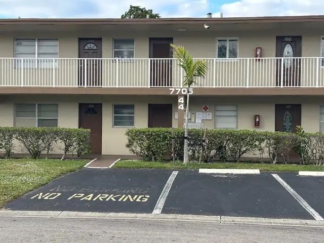 7705 Nw 5th Court #103, Margate