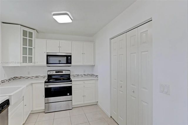 2 of 13 - 3810 N Jog Road #106, West Palm Beach, FL