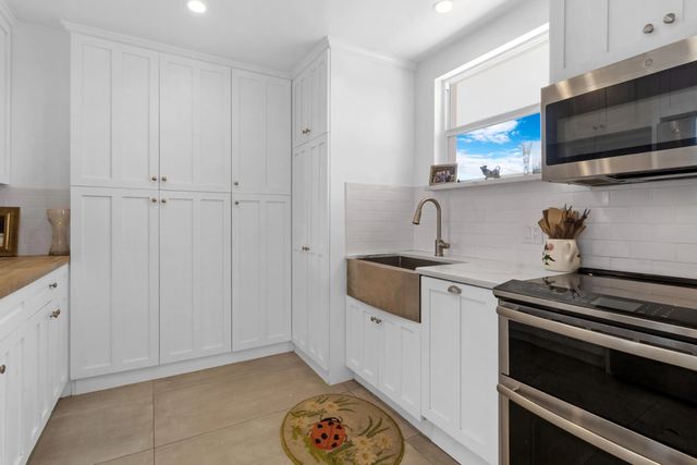 4 of 24 - 2921 S Ocean Boulevard #204, Highland Beach, FL