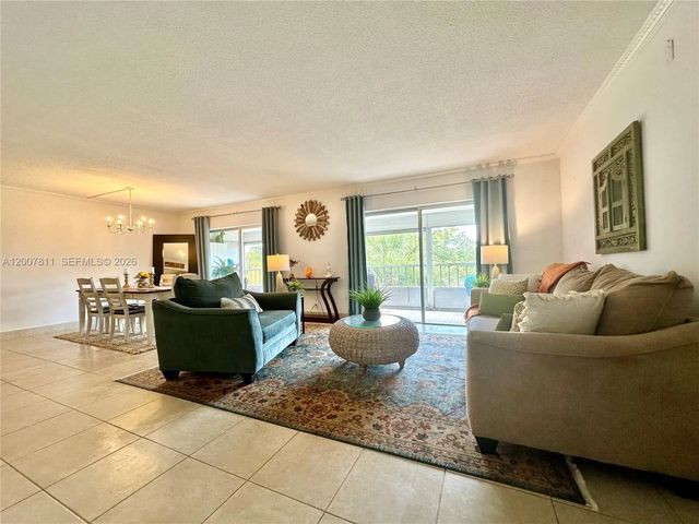 1001 Hillcrest Court #306, Hollywood
