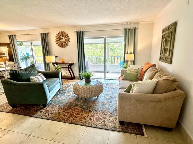 2 of 37 - 1001 Hillcrest Court #306, Hollywood, FL