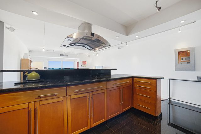 4 of 34 - 1625 Se 10th Avenue #unit 905, Fort Lauderdale, FL