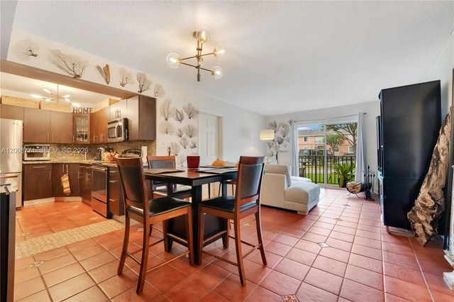 4705 Nw 7th Street #101-7, Miami