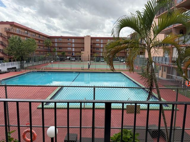 3 of 51 - 1910 W 56th Street #3121b, Hialeah, FL