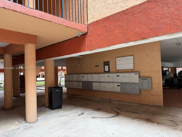 5 of 51 - 1910 W 56th Street #3121b, Hialeah, FL