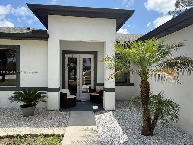 5 of 32 - 2772 38th Avenue Se, Naples, FL