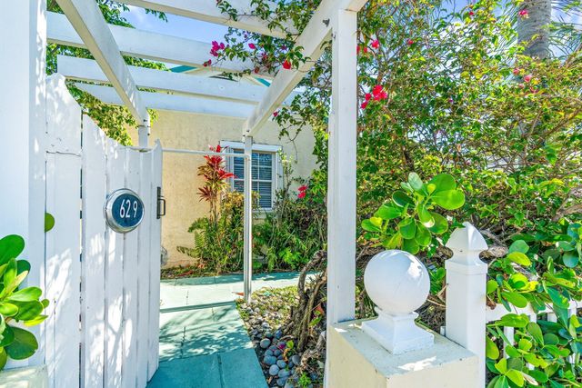 629 Selkirk Street, West Palm Beach