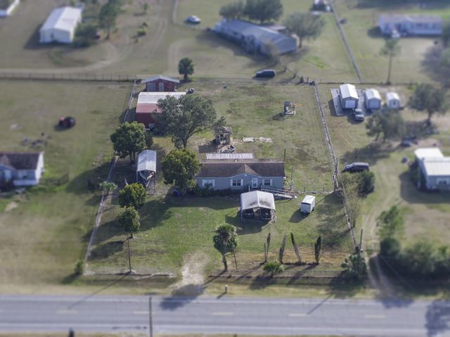 11404 Lithia Pinecrest Road, 