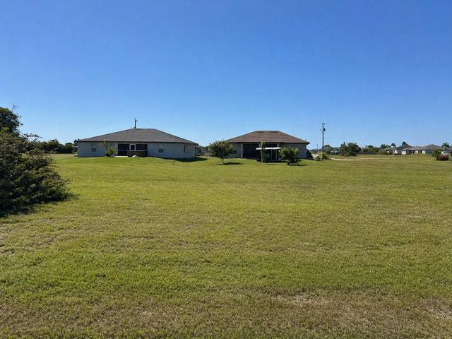 3242 Nw 41st Avenue, Cape Coral