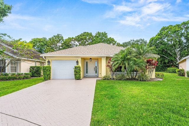 226 Moccasin Trail W, Jupiter