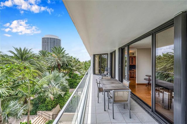 4 of 50 - 2800 Island Boulevard #603, Aventura, FL