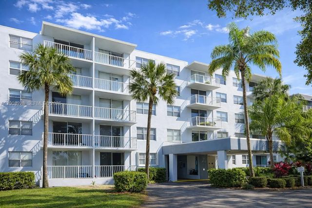 470 Executive Center Drive #2d, West Palm Beach