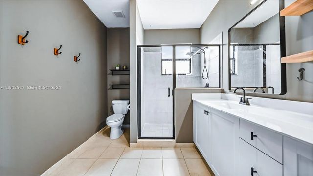4 of 27 - 144 Se 34th Avenue, Homestead, FL