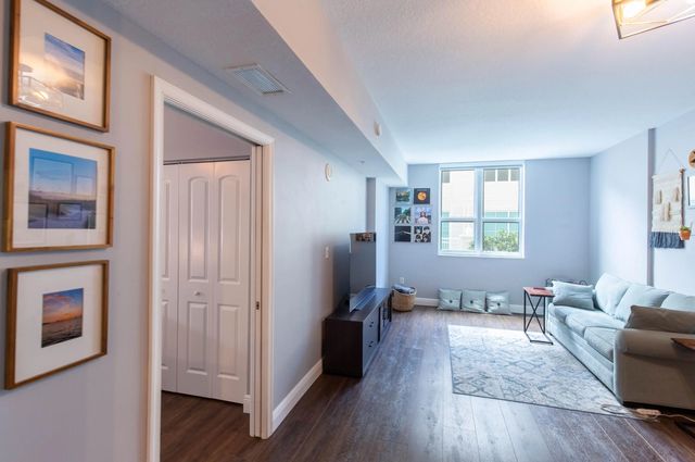 5 of 11 - 400 N Federal Highway #204s, Boynton Beach, FL