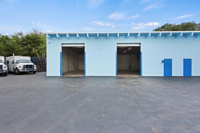 2 of 46 - 2605 Kelly Lane, Lake Worth Beach, FL