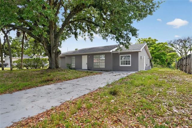 3 of 46 - 4030 School Circle, LaBelle, FL