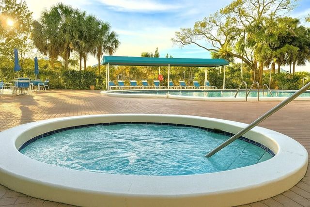3 of 34 - 3850 Washington Street #215, Hollywood, FL