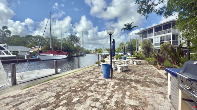 3 of 32 - 1200 Sw 12th Street Sw #305, Fort Lauderdale, FL