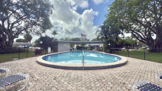 5 of 32 - 1200 Sw 12th Street Sw #305, Fort Lauderdale, FL