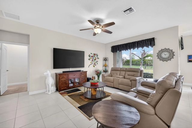 5 of 22 - 7697 Nw Greenbank Circle, Port St. Lucie, FL