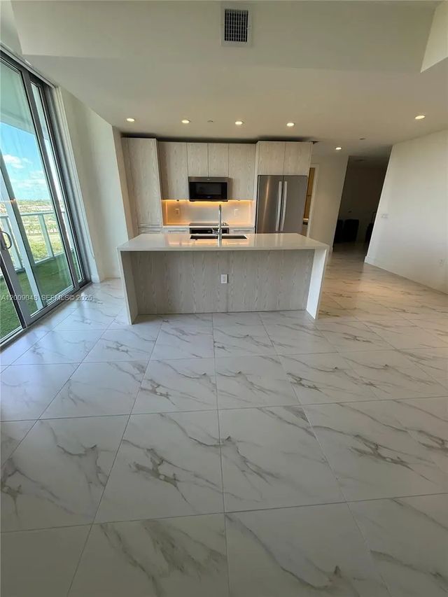 2000 Metropica Way #901, Sunrise