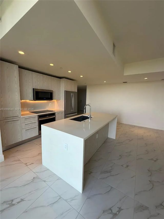 3 of 25 - 2000 Metropica Way #901, Sunrise, FL