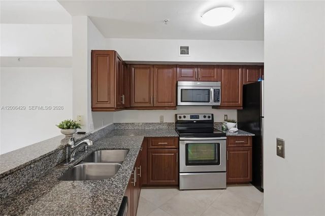 2451 Centergate Drive #303, Miramar